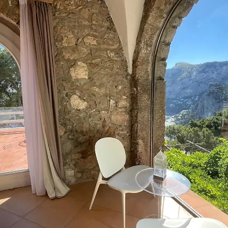 Grazia Villa Capri